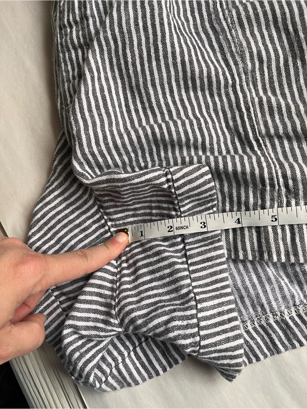 Old Navy Women's Linen Blend High Waist Striped Shorts - White & Gray XL - Picture 10 of 10